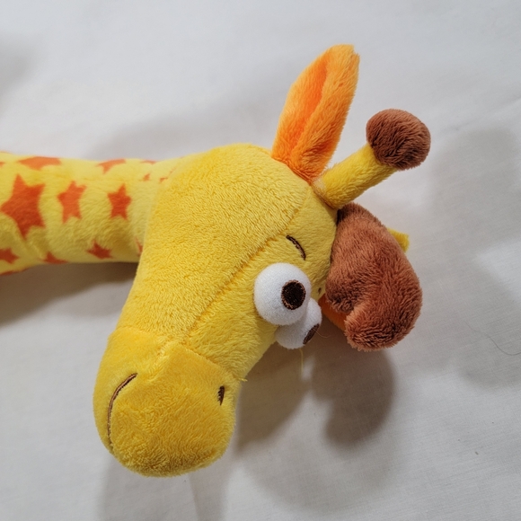 Toys 'R Us Birthday Geoffrey the Giraffe Exclusive Plush 2015 - Picture 3 of 7